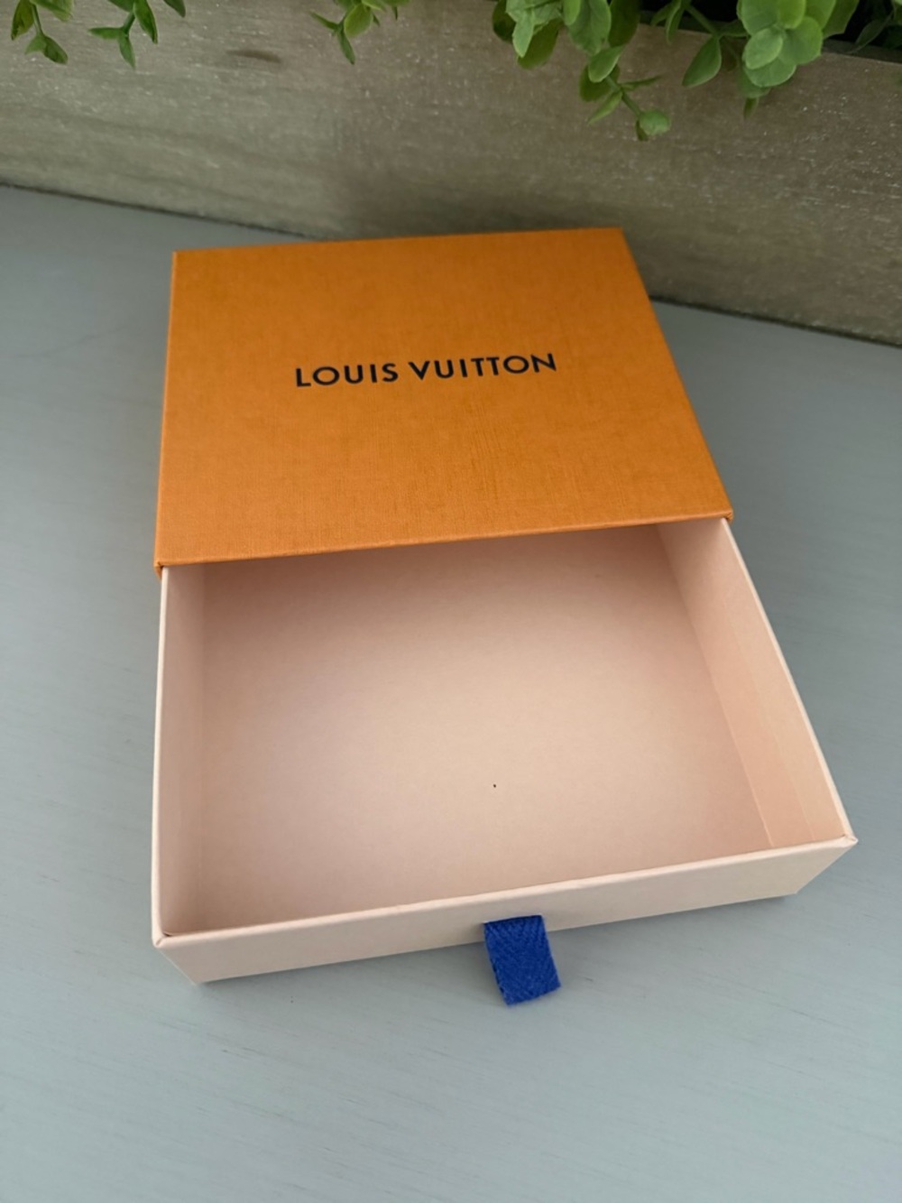 Louis Vuitton Box - Picture 5 of 8